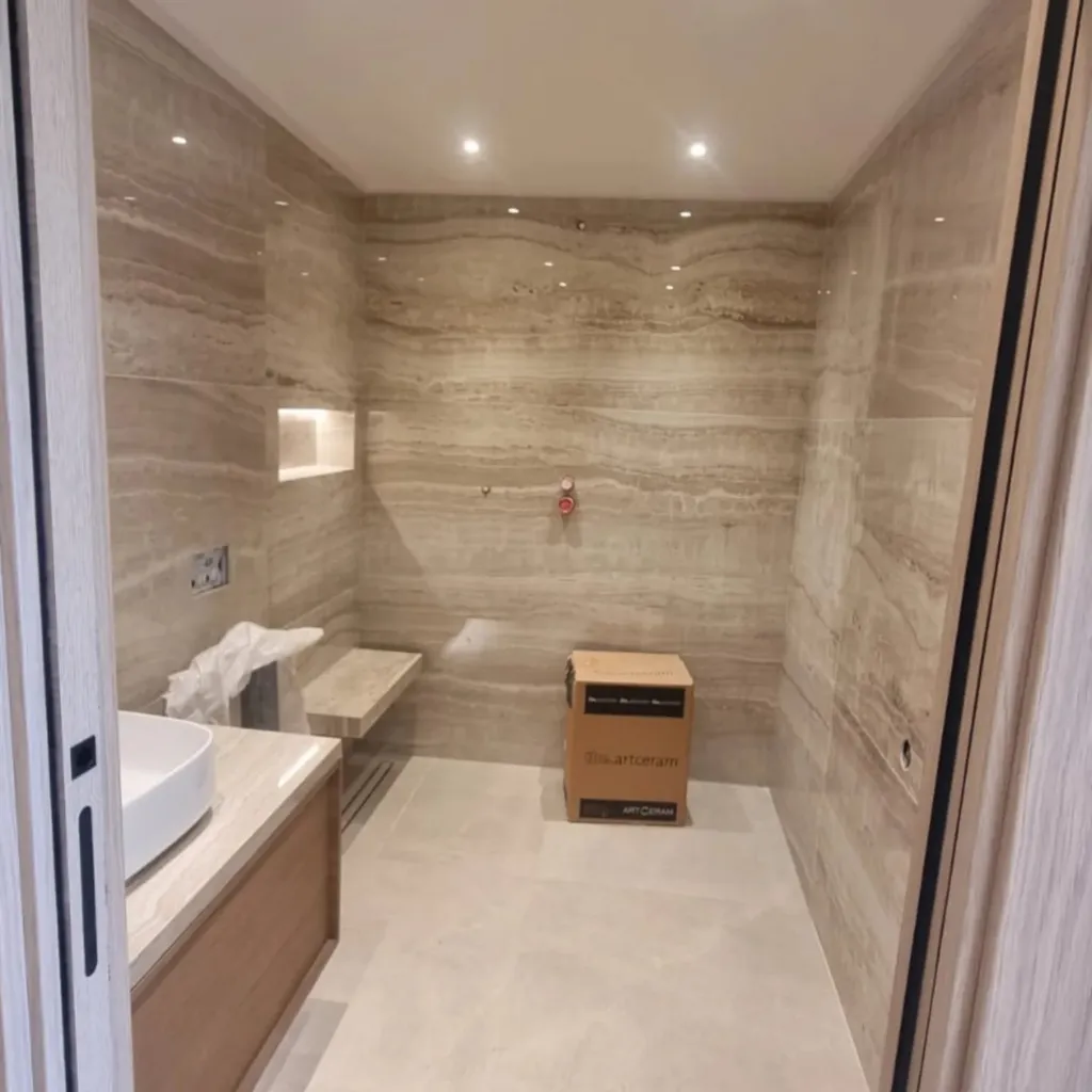 Douche italienne grand format travertin